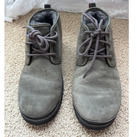 Men UGG Neumel‎ Chuckka Boots Suede Sheepskin Size 12 - Picture 2 of 9
